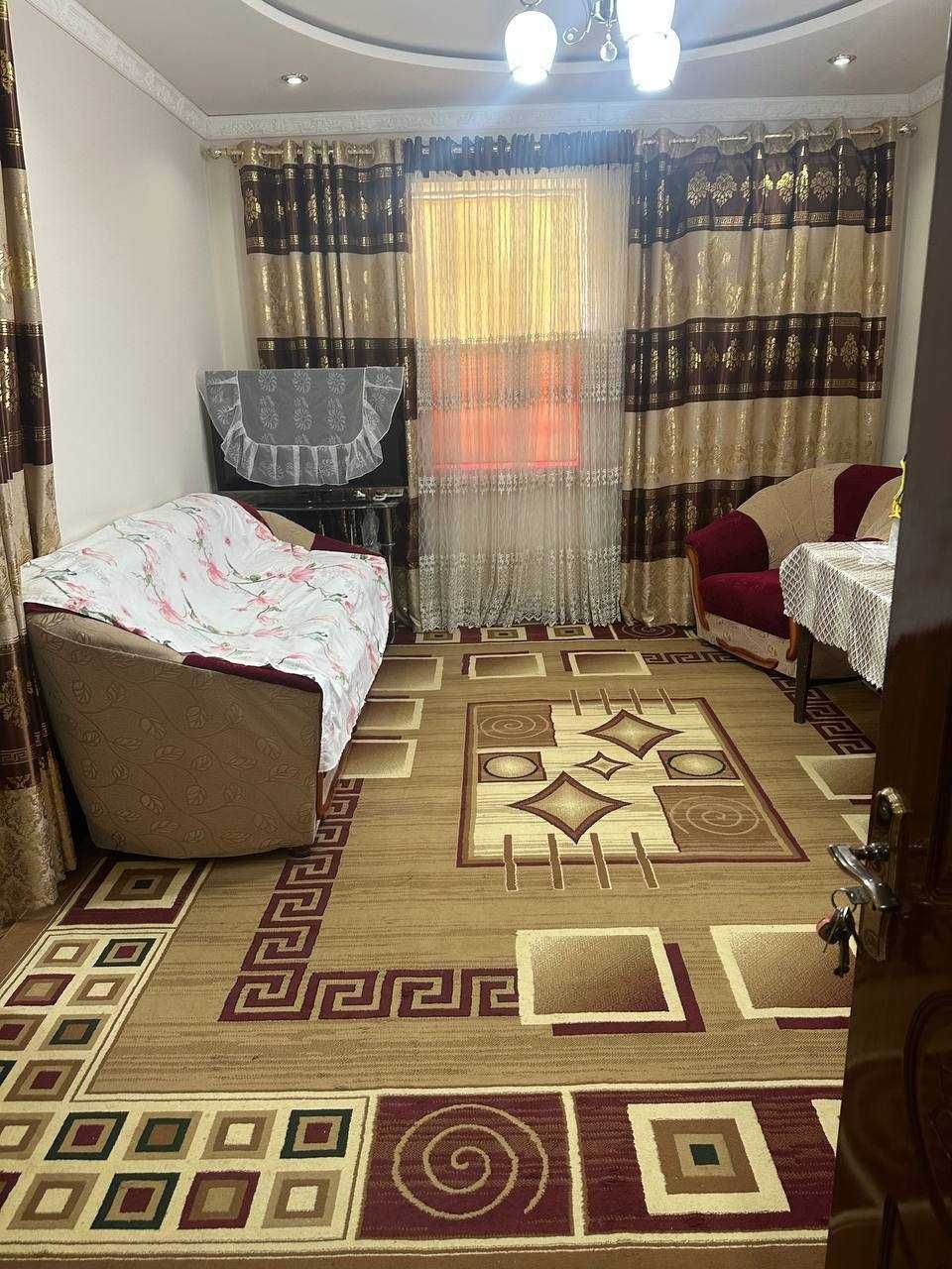 Продам срочго свою квартиру 2 ком. 1 этаж (45 кв) (Подробно по тел)