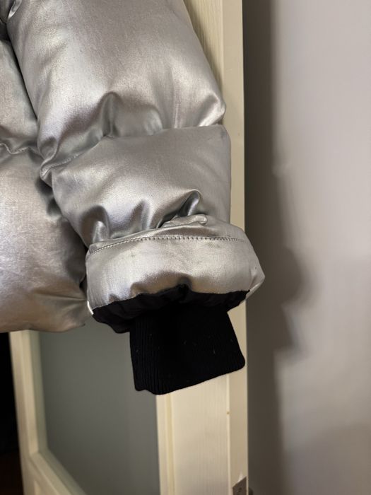 Топло зимно яке,непромокаема материя,закупено от Mitheresa,с фактура