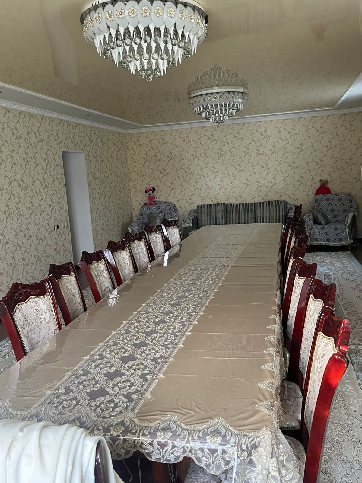 Продам Стол и Стулья