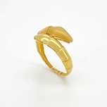 Золотое кольцо в стиле Bvlgari