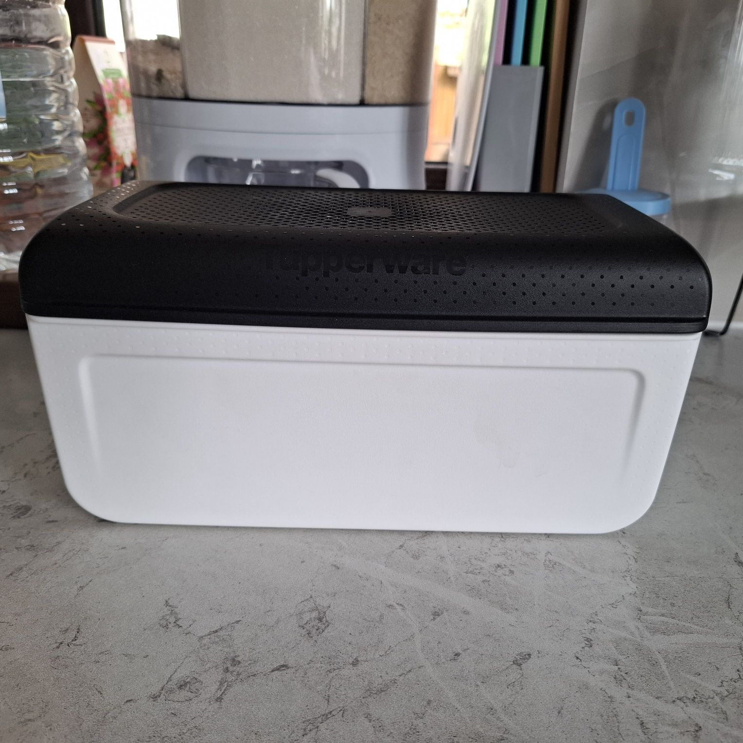Продам хлебницу, Tupperware, микрофибра!