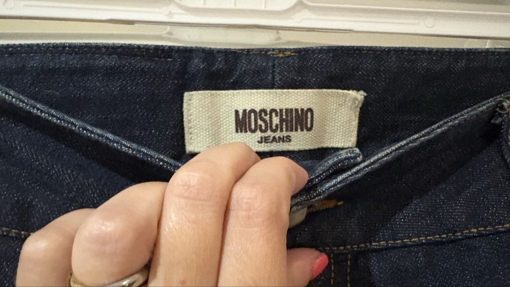 Широки дънки с маншет Moschino нови р-р 42