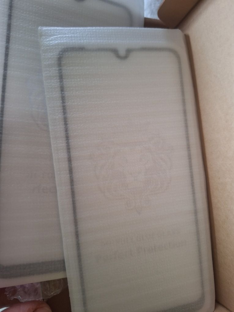 Продам защитное стекло  Xiaomi Mi A3