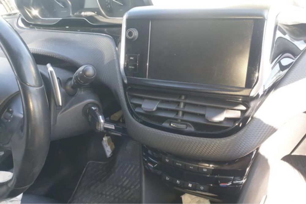 Peugeot 2008 1.6HDI на части