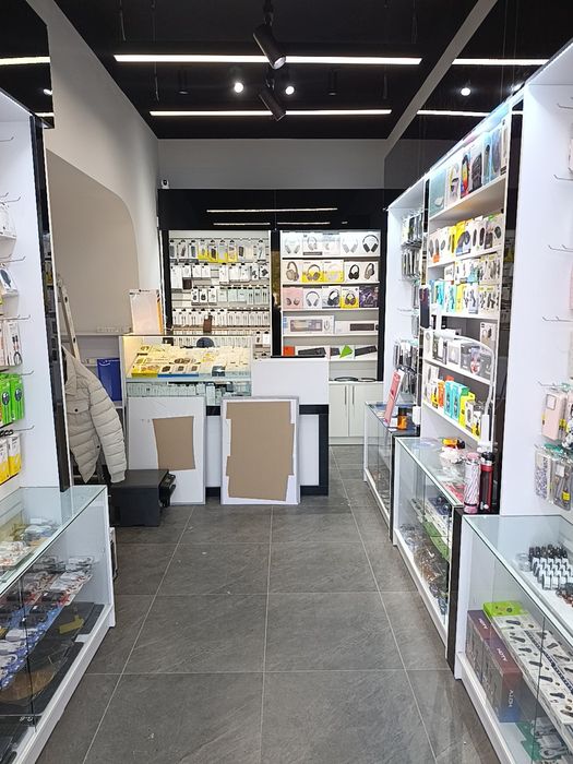 Telefon usta va kopiyaga joy