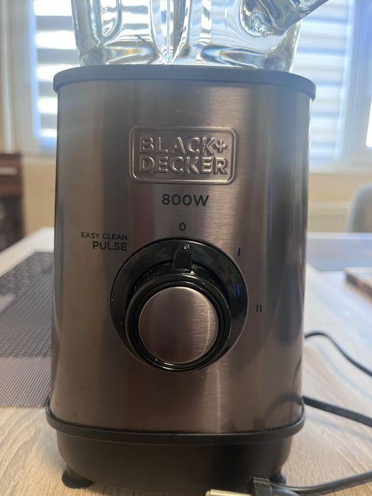 Блендер Black&Decker 800W