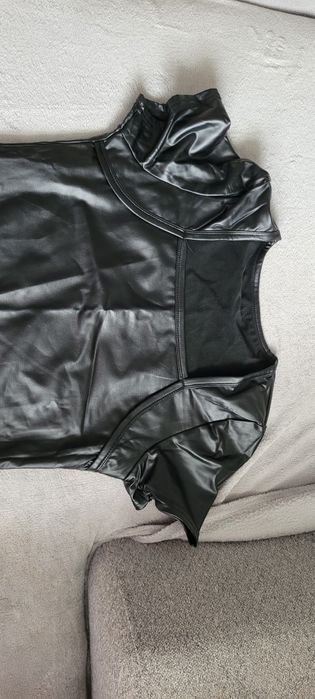 Rochie de piele de vanzare