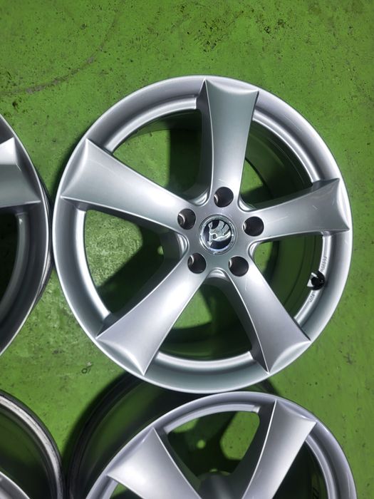 17 5x112 Skoda лети джанти 5х112 шкода