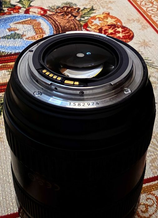 Canon EF 24-70mm f/2.8L USM