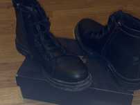 Black Boots - Punk/Rock.