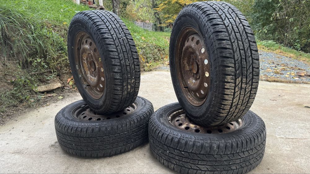 Jante si anvelope iarna Yokohama AT Daihatsu Terios 215 65 16