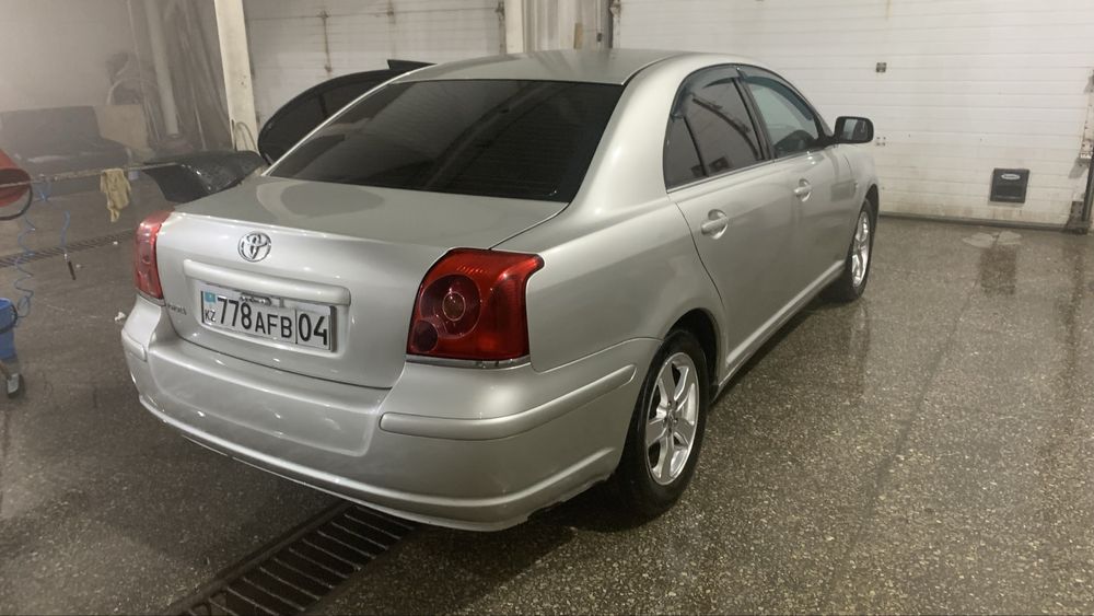 Продам тойота авенсис