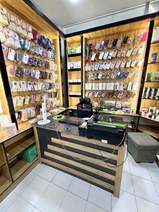 Срочно. Готовый бизнес. Сотилади.Тел-Аксессуар дукон.Кириб ишлаш керак