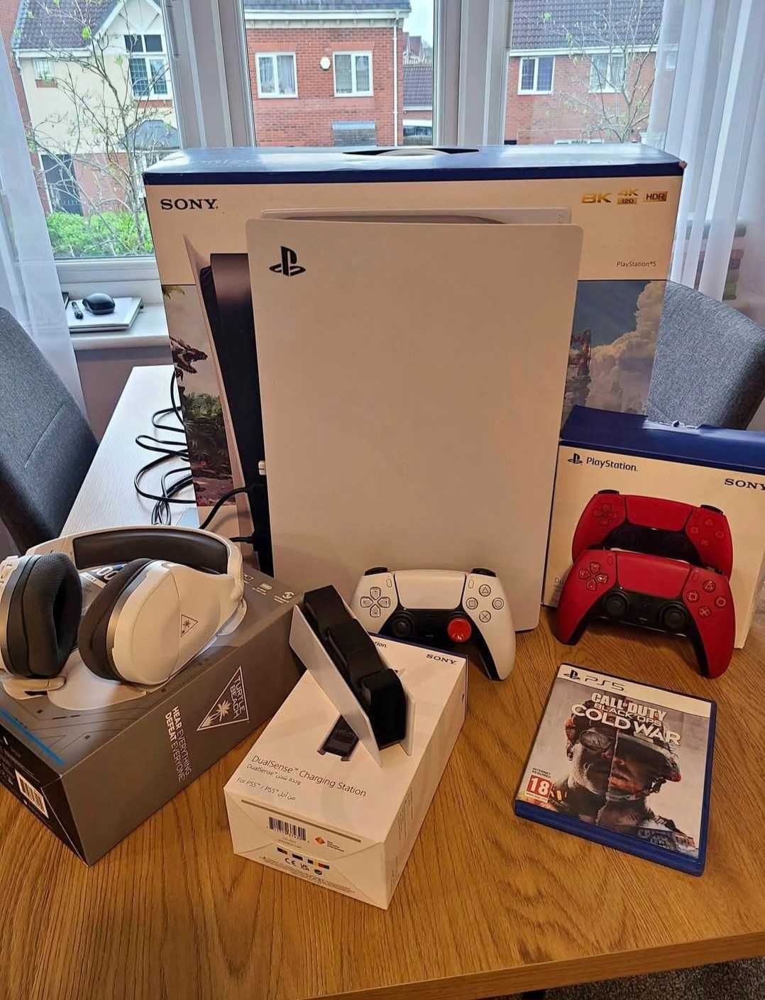 PlayStation 5 пълен комплект