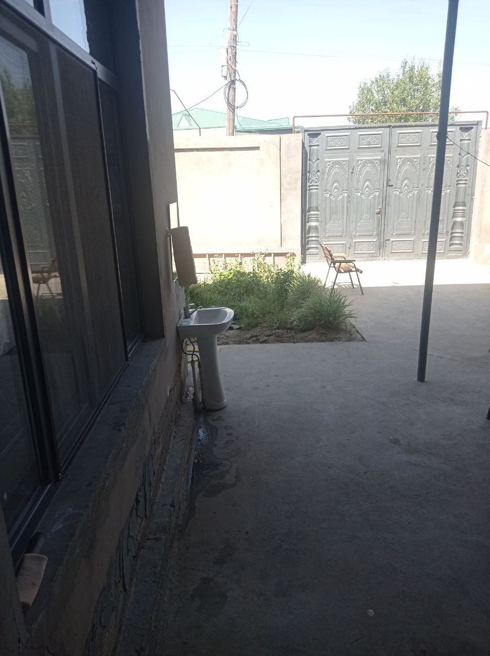 Yengi qurilgan uy narxi kelishiladi