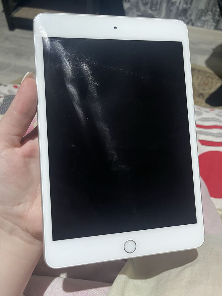 Продается Ipad mini 5