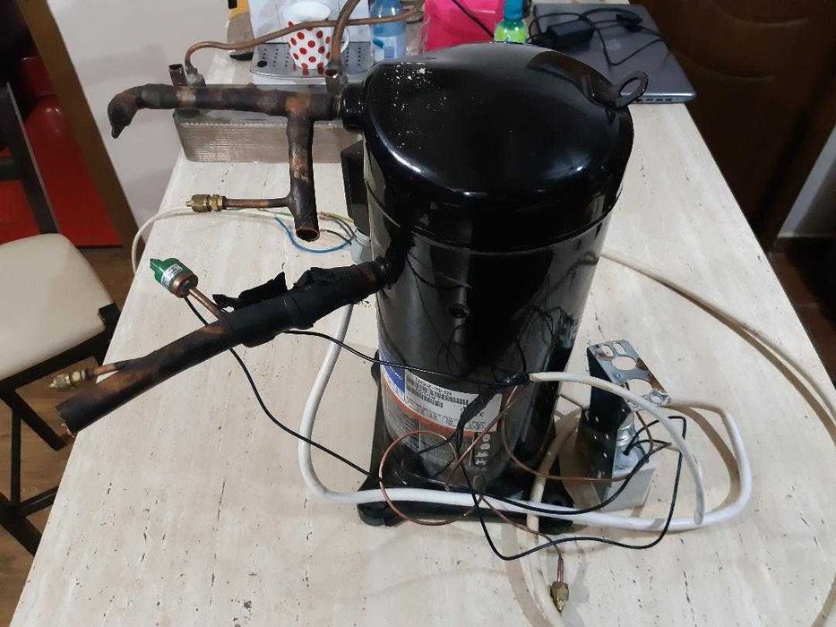 Compresor pentru pompă de căldură