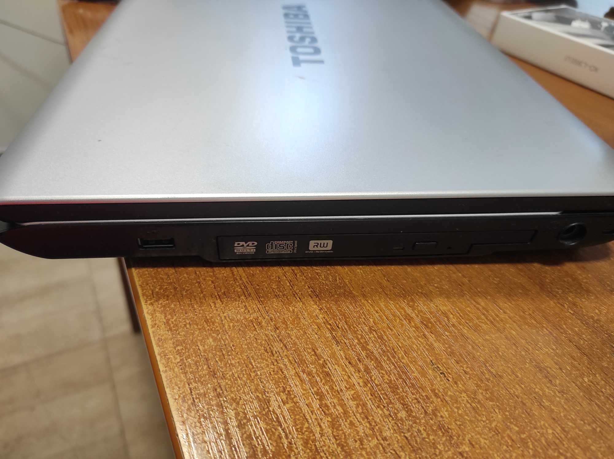 Toshiba sattellite L300D за части