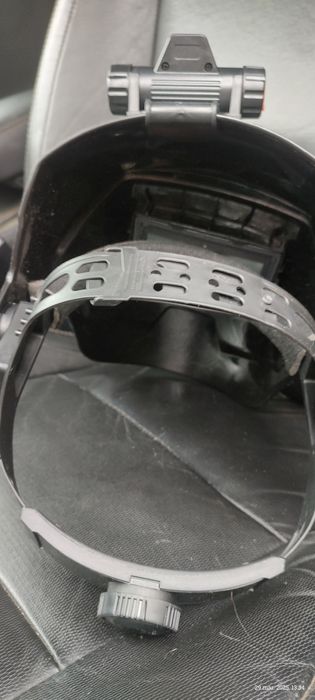 Vând mască de sudură automată cu cristale lichide și lampă cu leduri