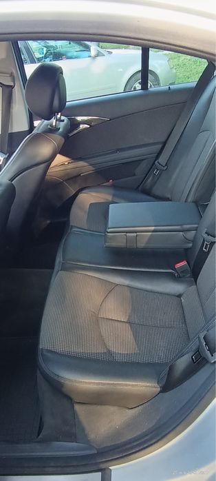 Vand Mercedes E200 benzina +gaz(gnc)