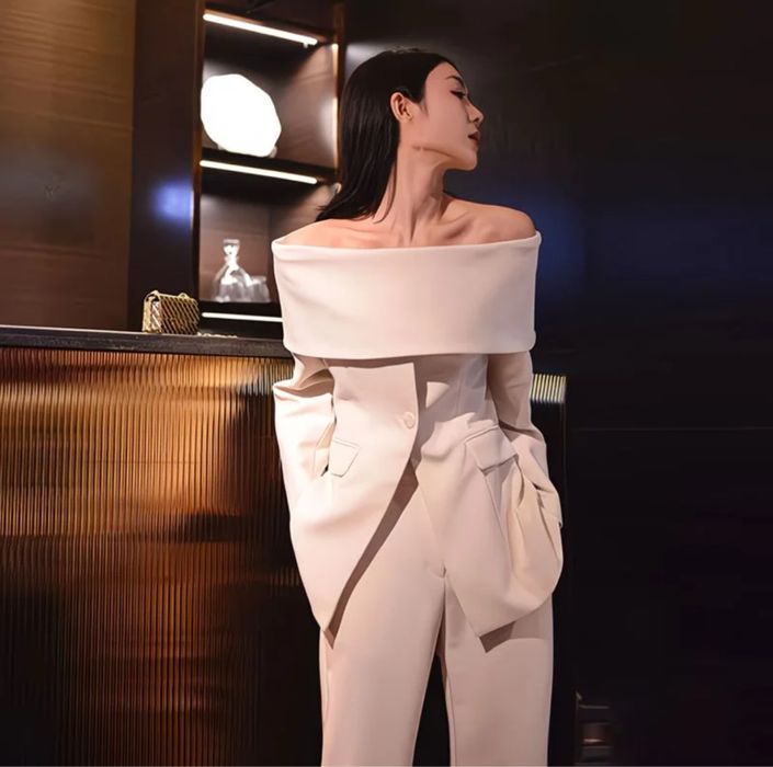 Белый костюм комплект