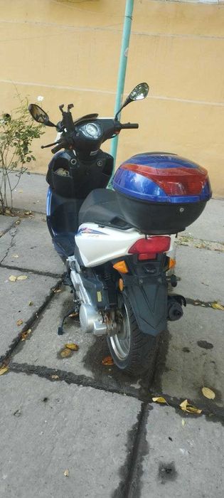 Продам Lifan скутер LF125-26