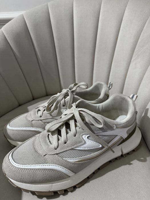 Кроссовки женские 39 размер