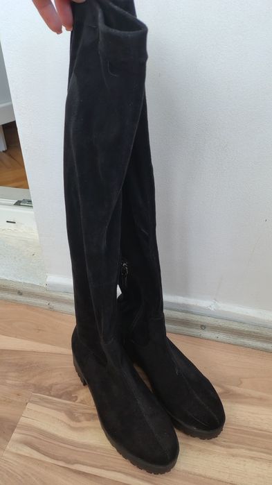 Vând cizme Nr 39 Bershka