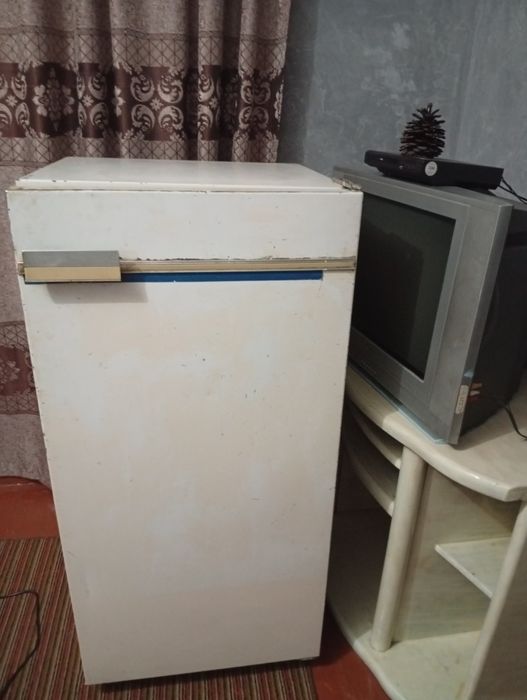 Холодильник рабочий