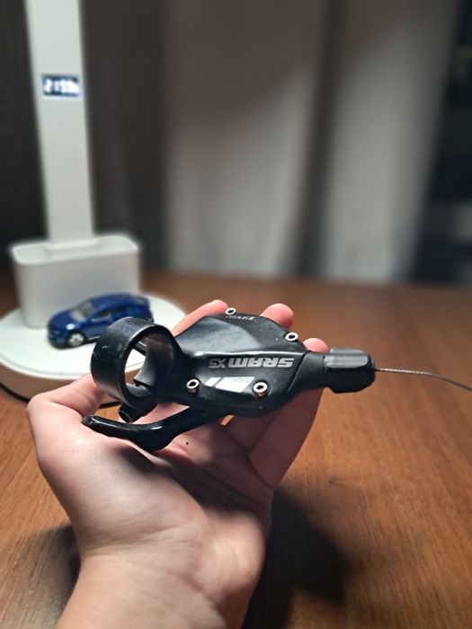 Продам срам Манетку