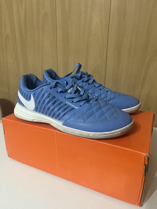 Футбольная обувь Nike lunar gato
