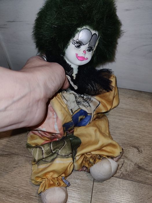 Păpușă clovn cu nisip