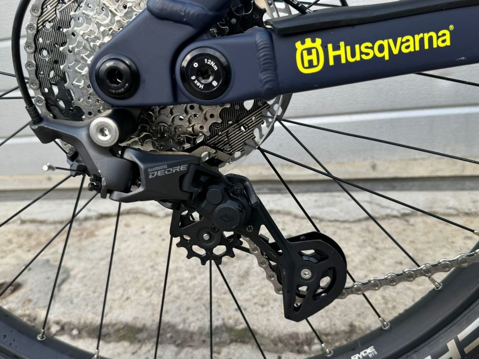 Bicicleta  electrica full-suspension S