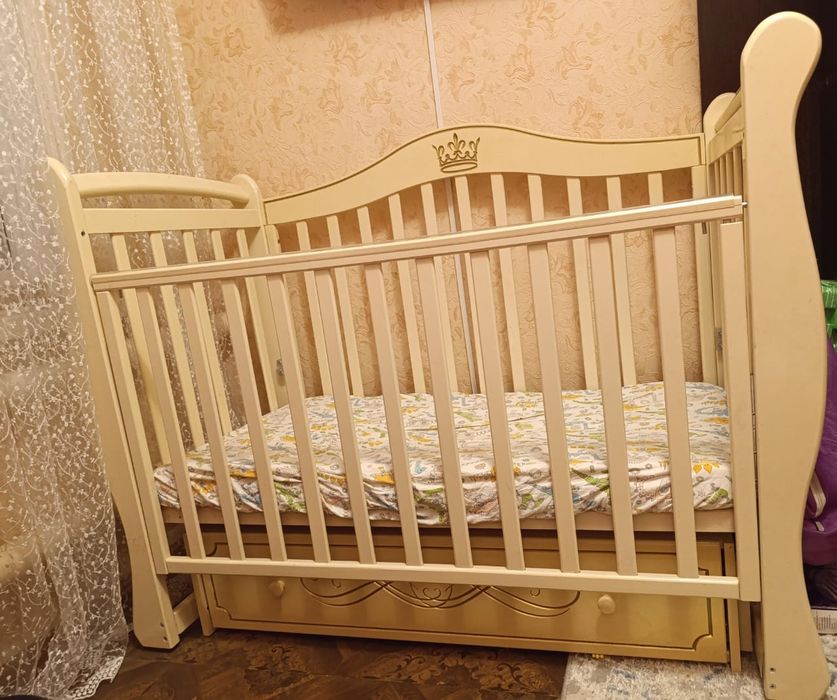 Срочно продам манежку