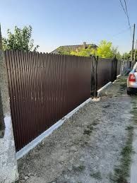 Garduri din sipca metalica, panouri stil jaluzele, tabla cutata, plasă