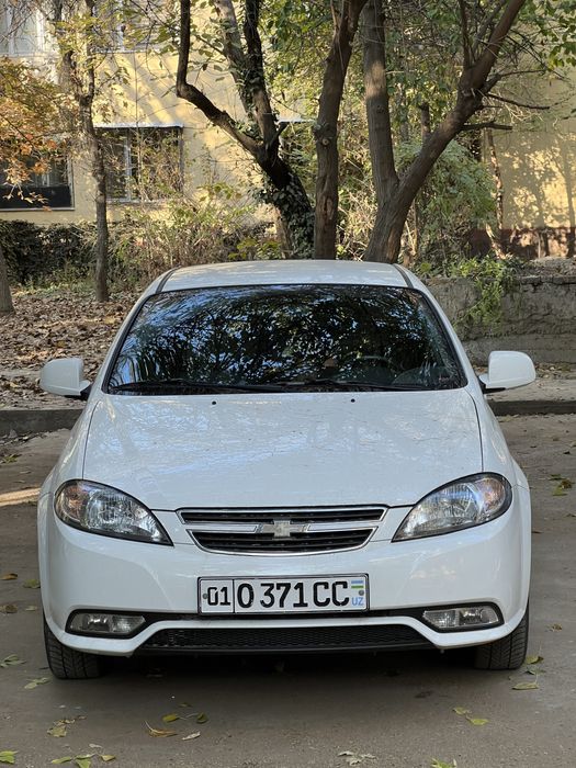 Продам свою Gentra автомат 2023 (люка нету)