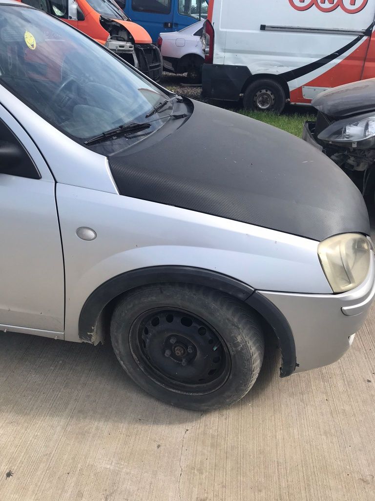 Aripa Opel Corsa C an 2005