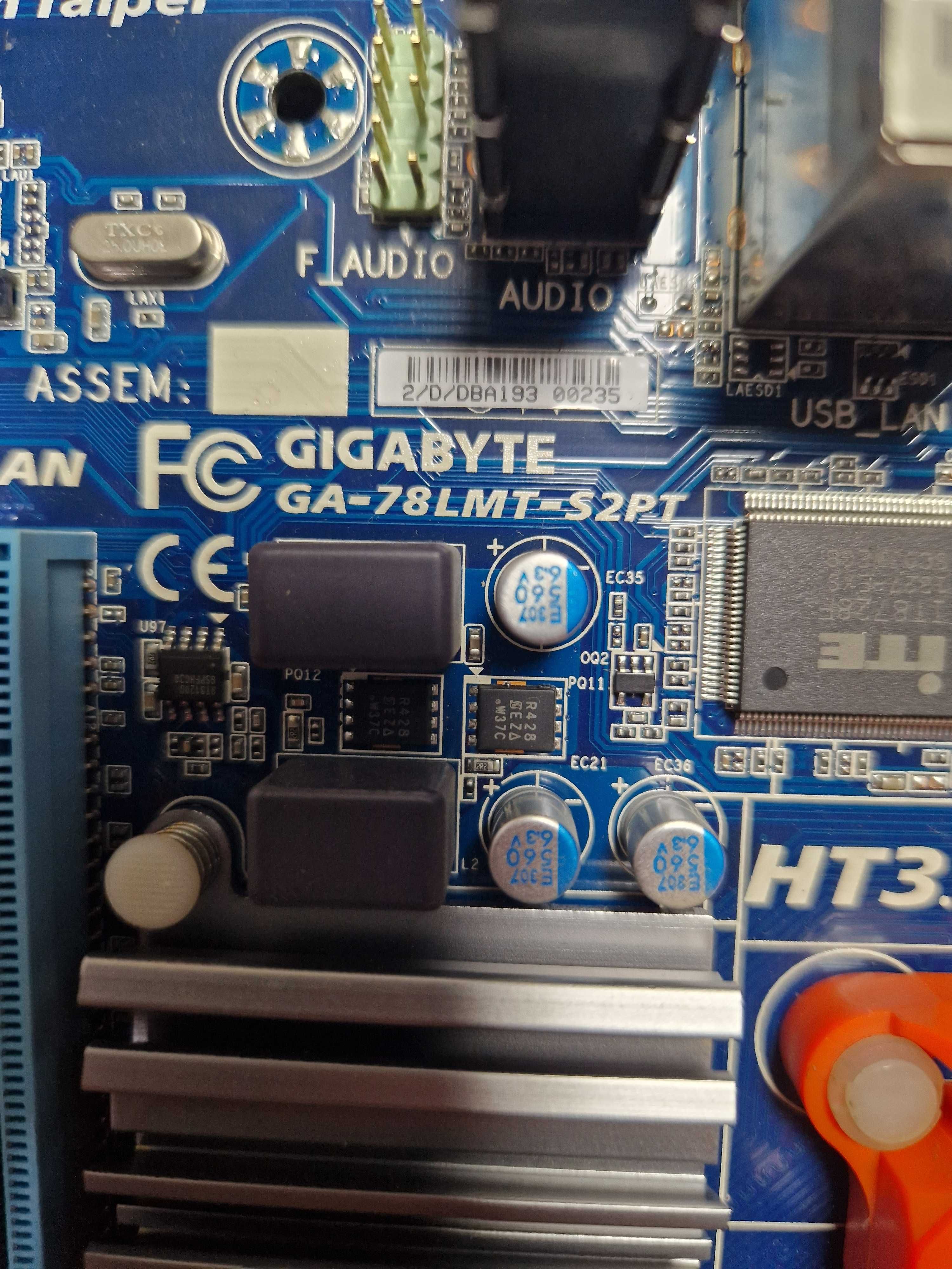 Procesor AMD FX8320 3.5 GHz AM3+ placa gigabyte ga-78lmt-s2pt 8gb ddr3