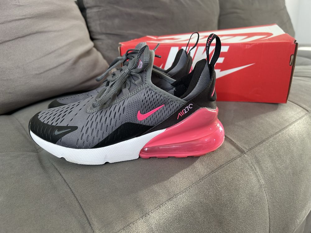 Nike 270 оригинални дамски маратонки