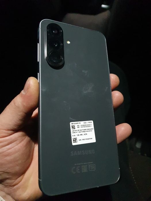 Продается смартфон Самсунг А 56 128 Гб ,в идеальном состоянии,