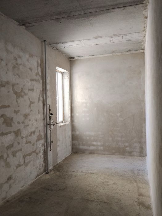 1 хонали уй сотилади