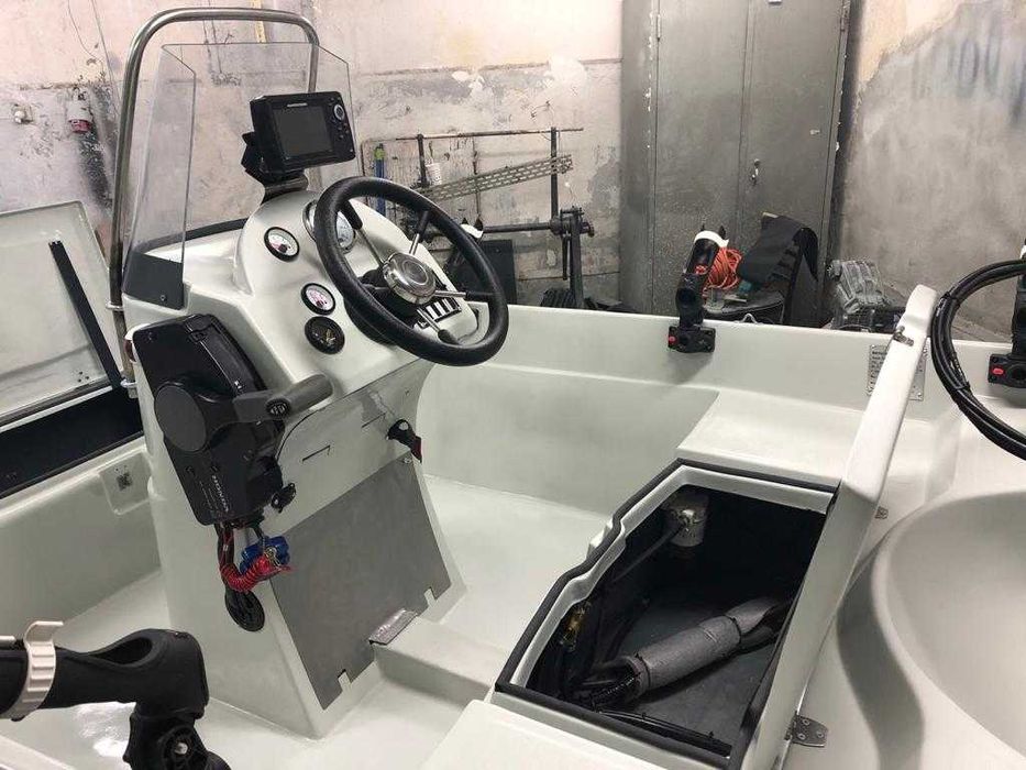 Vând barca Blaksea Fishing 510