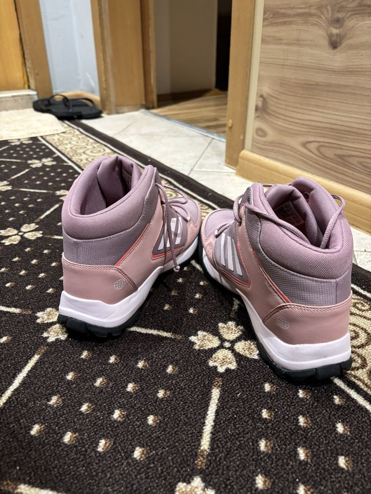 Обувки Adidas Hyperhiker