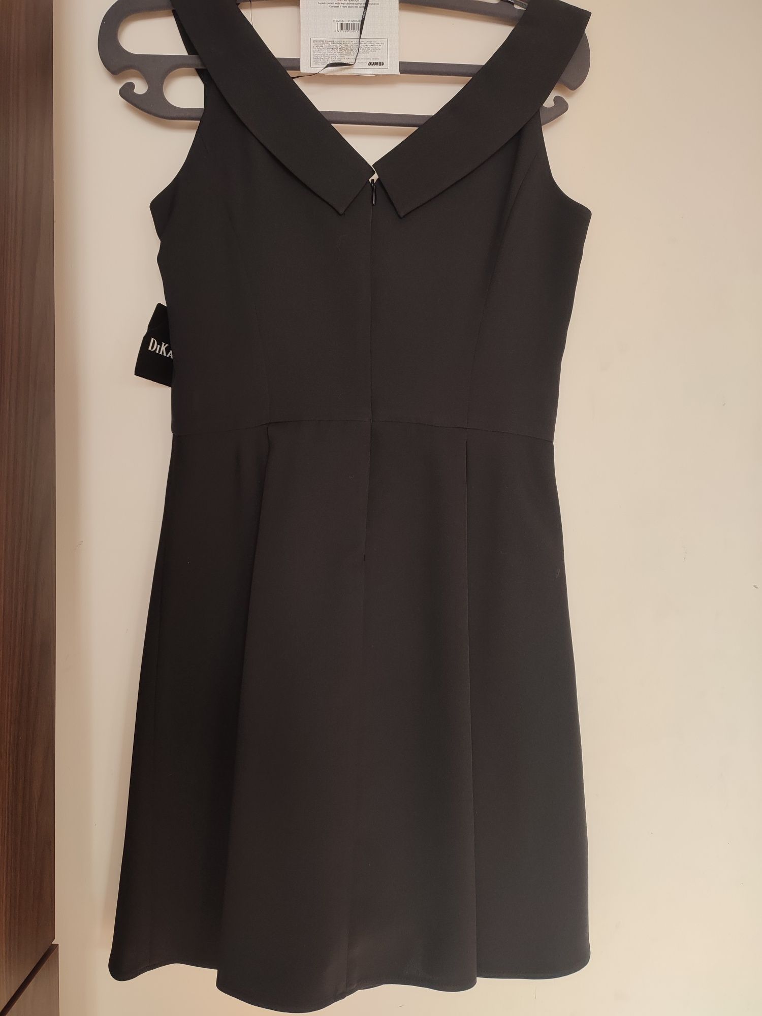 Малка черна рокля Dika - размер М