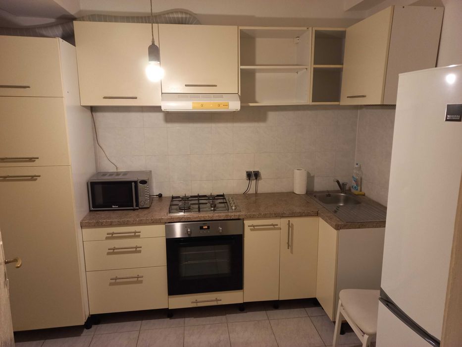 Inchiriez apartament 1 camera, central