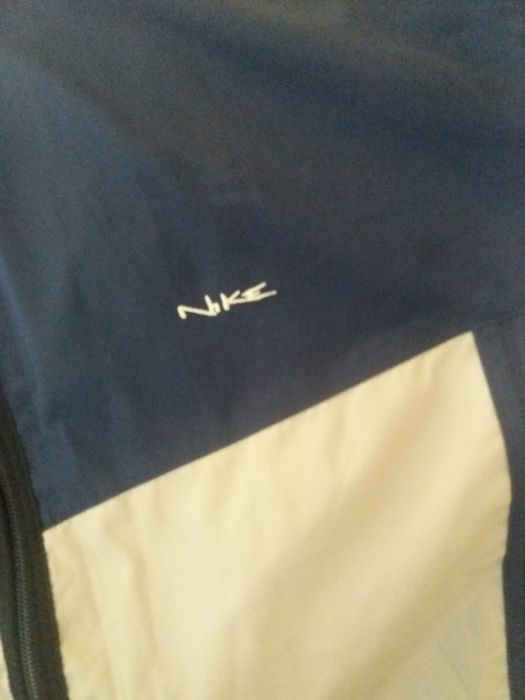 Vand o Bluza Nike de fash originala!