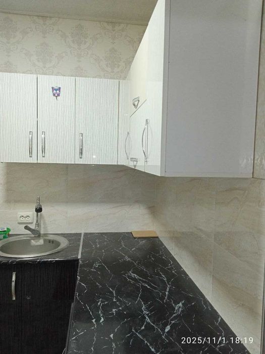 Жиззах Микрорайон 3х4/2/2 Продаётся Евро ремонт без маклер