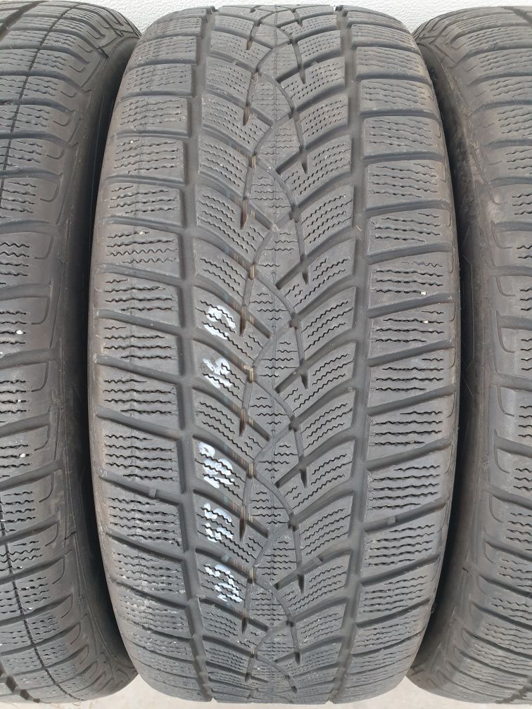 Зимни гуми 4 броя GOODYEAR UltraGrip 225 55 R18 дот 1619