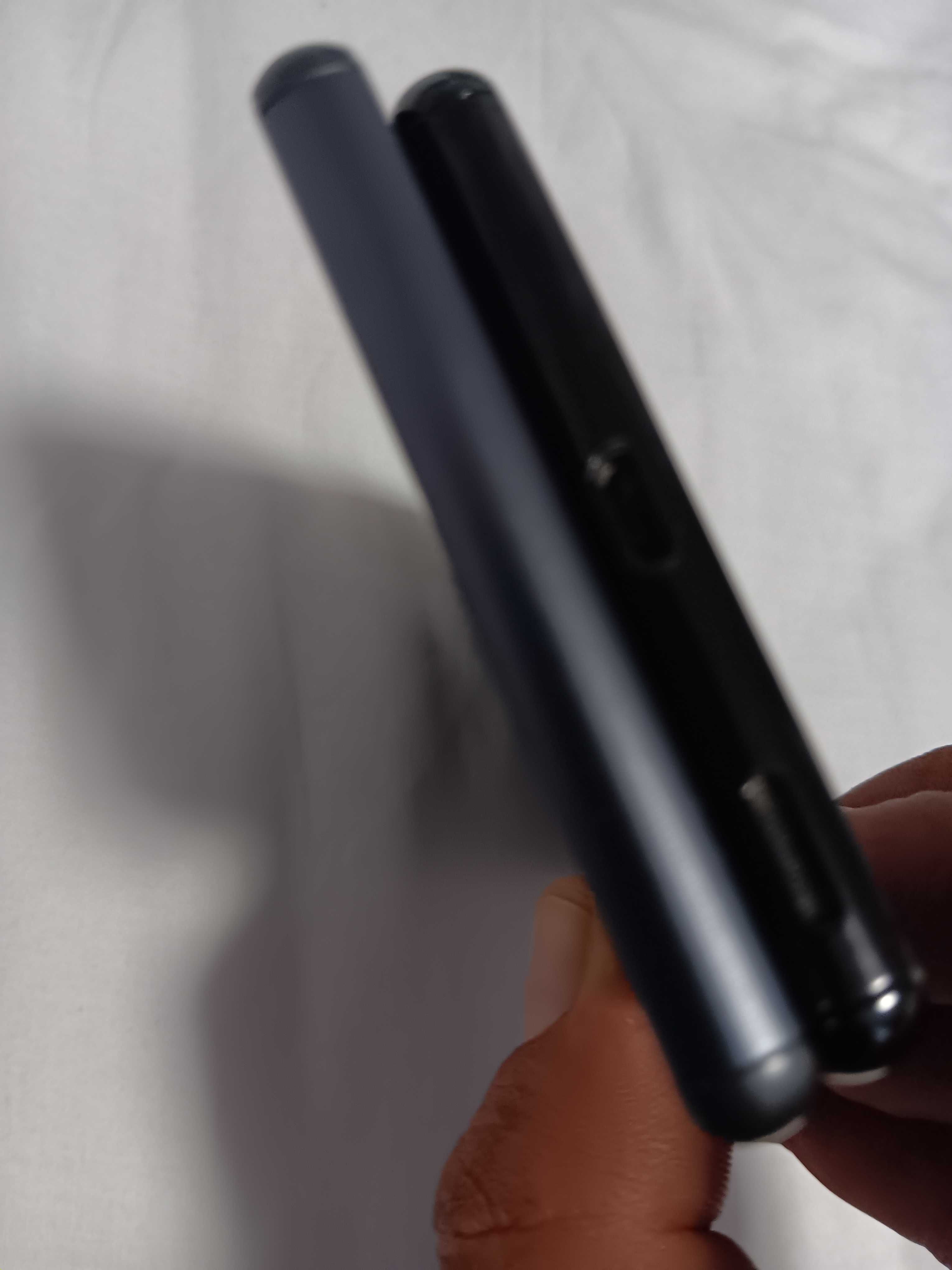 Телефон Sony XPeria