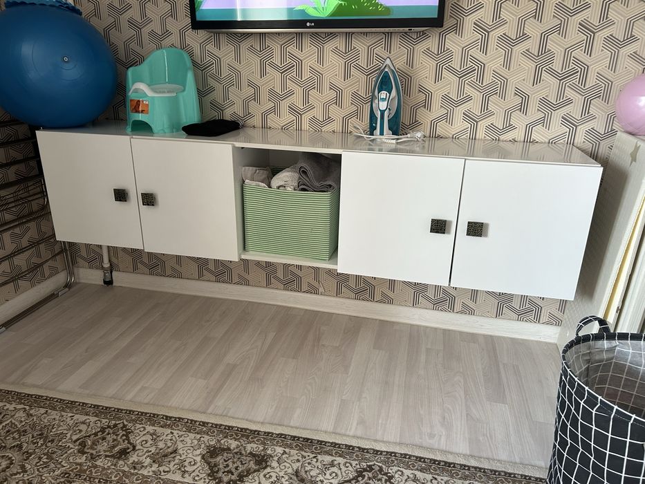 СРОЧНО Продам подвесную тумбу под телевизор